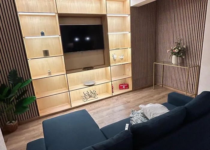 Laurus's House Apartment Rom