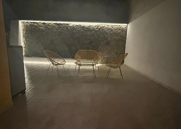 Laurus's House Rom