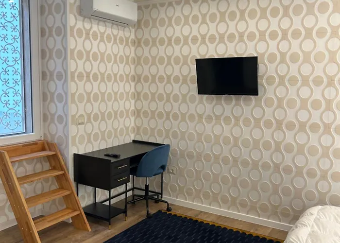 Laurus's House