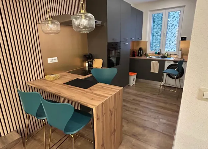 Laurus's House Apartment